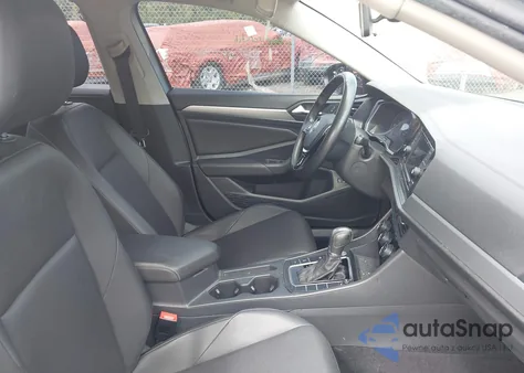 2019 Volkswagen Jetta 1.4T R-Line/1.4T S/1.4T Se z USA, uszkodzony, nr VIN 3VWC57BU0KM169732